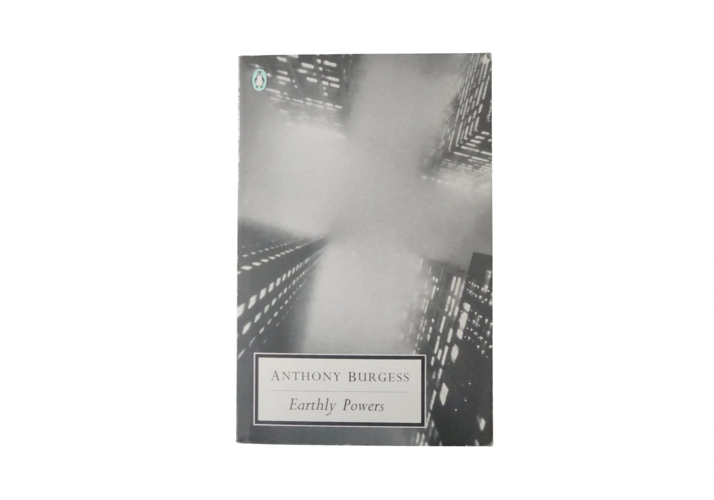 Earthly Powers (Penguin Twentieth Century Classics)